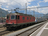 FFS Re 620 030-7 'Herzogenbuchsee' con ETR 470-9 'Insubrico'